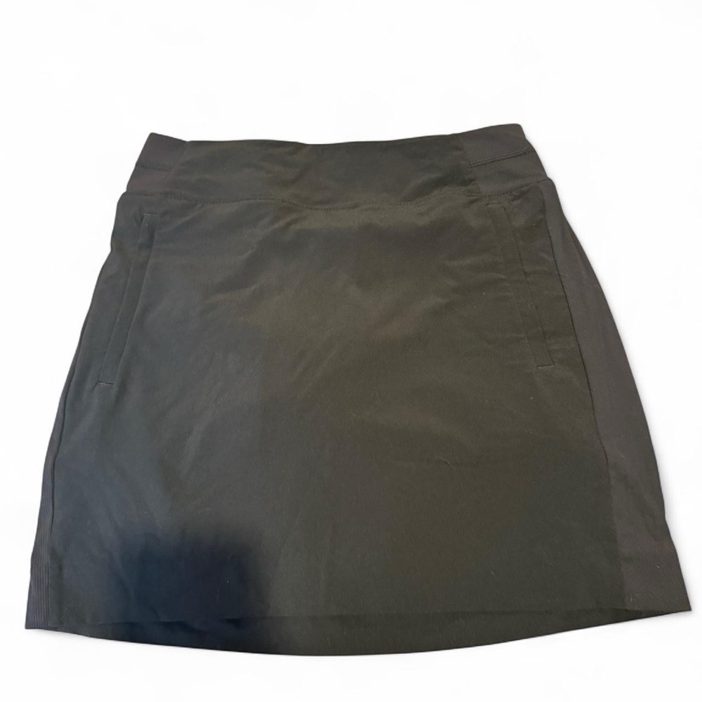 Athleta Black Brooklyn Mid Rise Skort